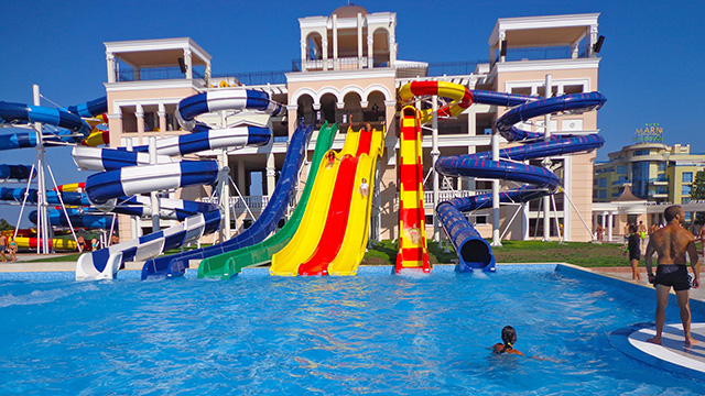 Тъмен лабиринт